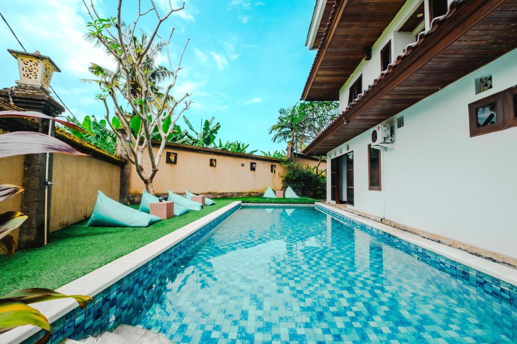 Starloka Saba Bali Hotel Blahbatu Exterior photo