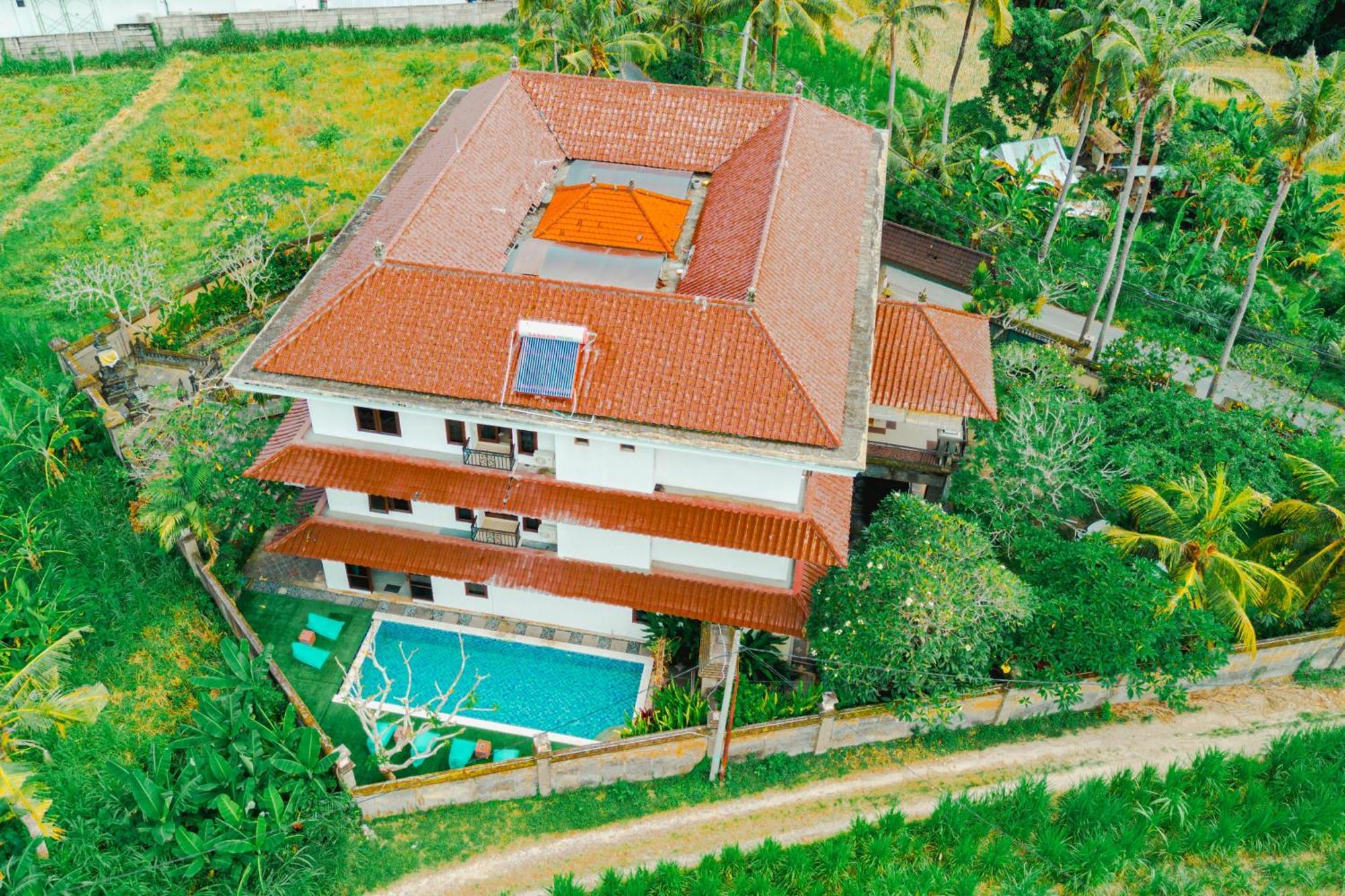 Starloka Saba Bali Hotel Blahbatu Exterior photo